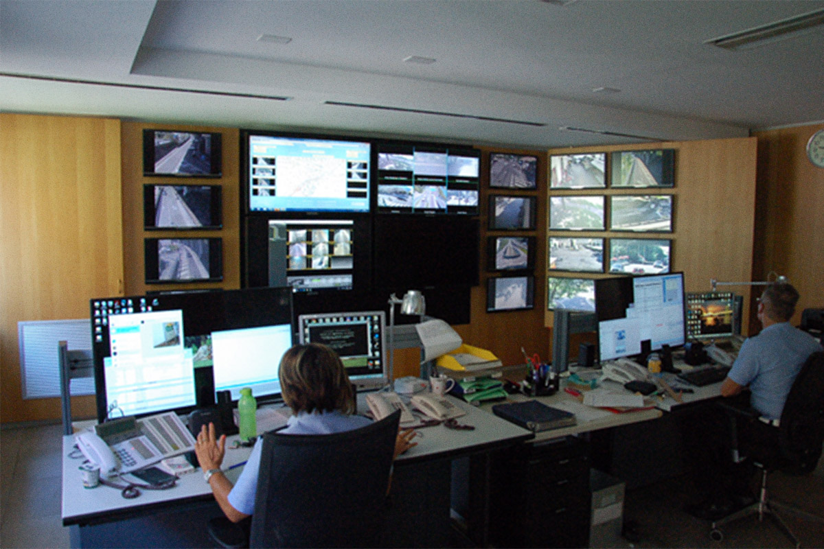 Bolzano Mobility Office monitoring urban traffic conditions.