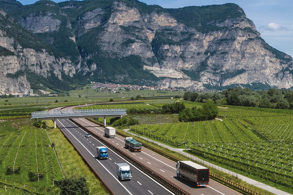 Real-time air quality data monitoring in the Brenner corridor as part of the BrennerLEC initiative.