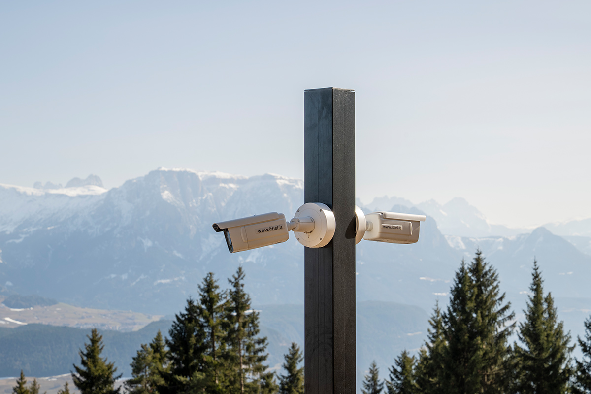AI-powered camera monitoring parking occupancy.